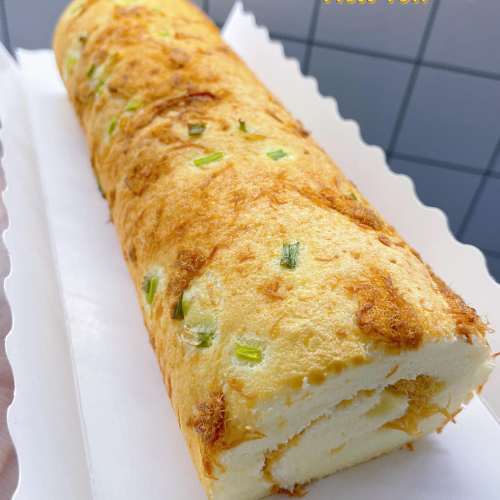Pork Floss Swiss Roll 肉松瑞士卷