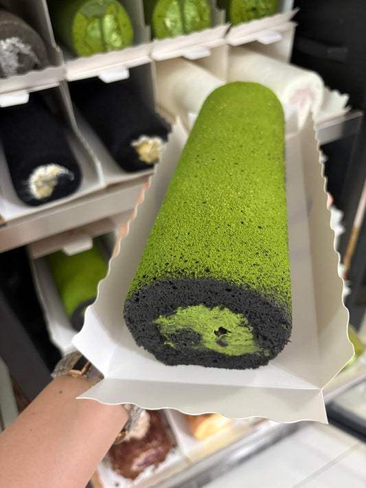 Black Sesame Matcha Swiss Roll 黑芝麻抹茶瑞士卷