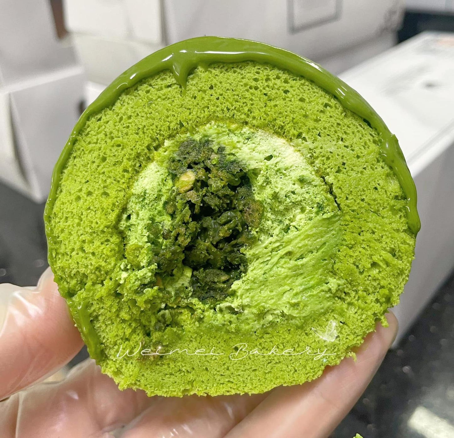 Pistachio Swiss Roll 开心果瑞士卷