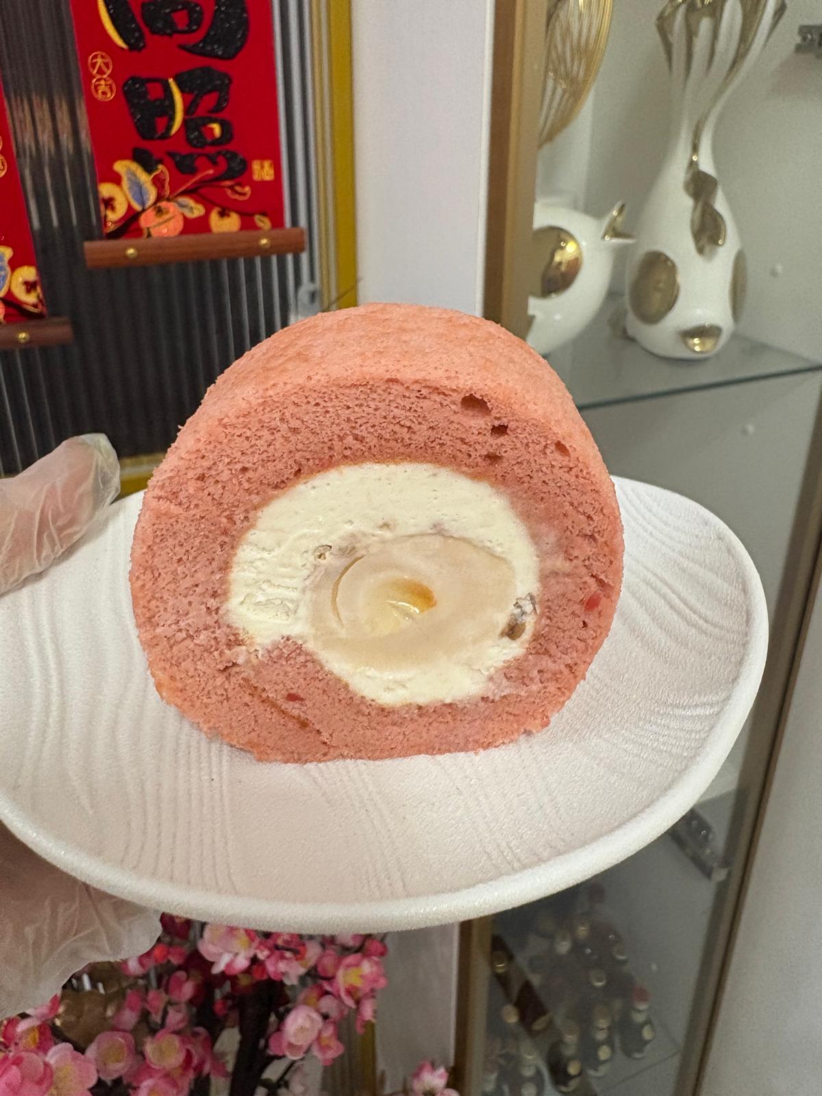 Lychee Rose Swiss Roll 荔枝玫瑰瑞士卷