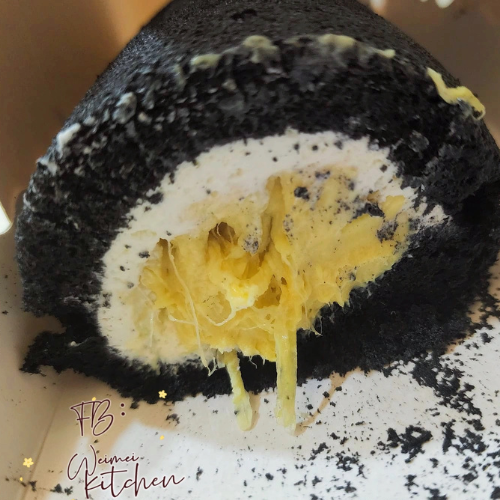 Premium Durian Swiss Roll